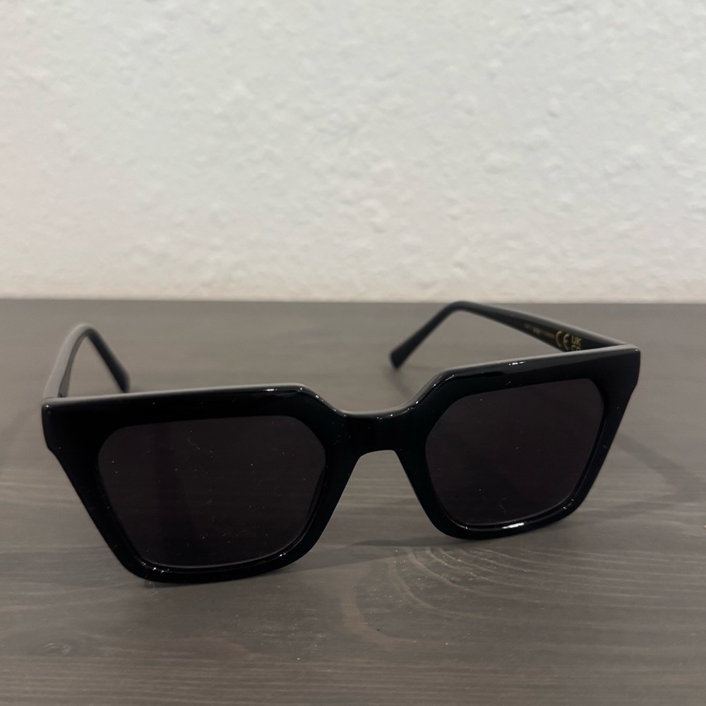 Square Framed Sunglasses